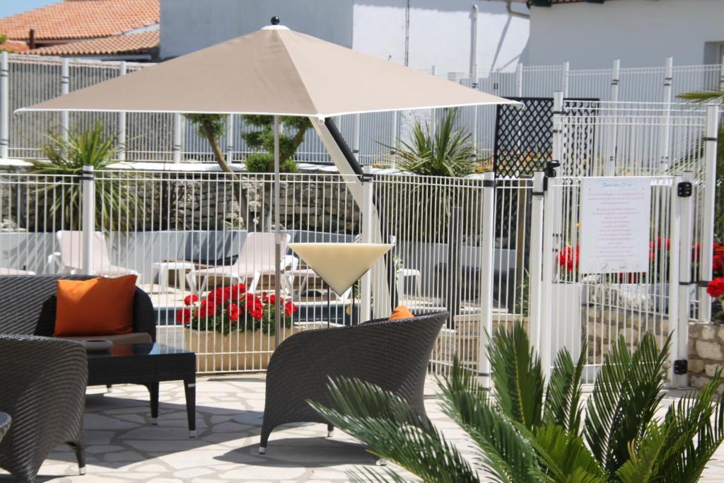 Face Aux Flots Hotel La Cotiniere Exterior photo